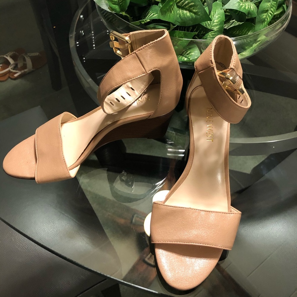 Nine West Summer wedge sandals